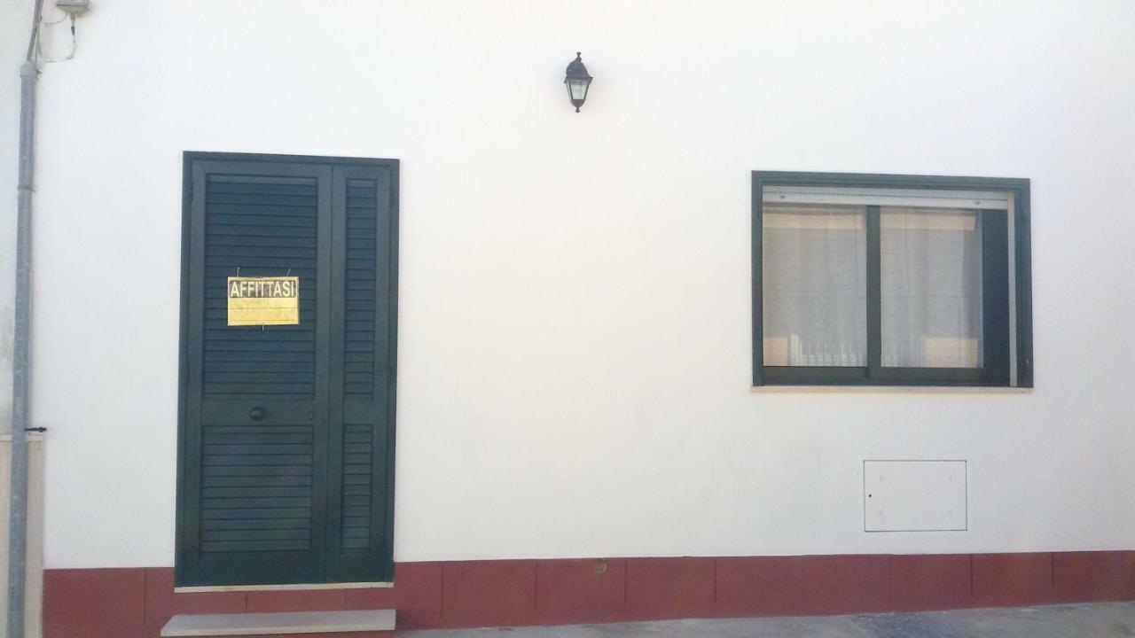 Casa A 30 M Dal Mare Villa Sant Isidoro  Exterior photo